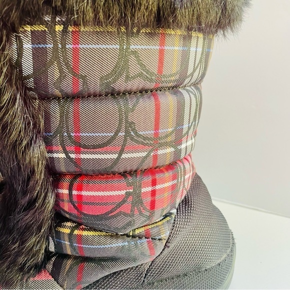 Coach Jennie Black Fur Trimmed Plaid Quilted Snow Boots Size 7 - Picture 2 of 9